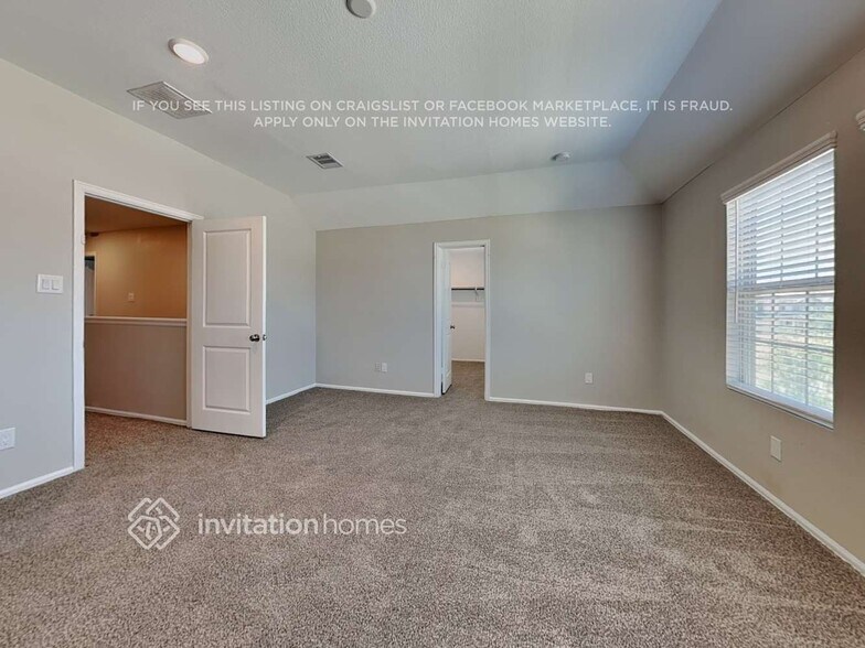 Building Photo - 18718 Charter Elm Dr