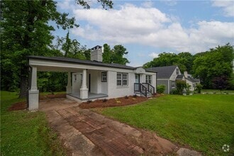 Building Photo - 2137 Delowe Dr