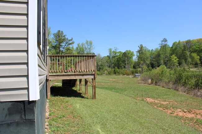 Building Photo - 818 W Grantville Rd