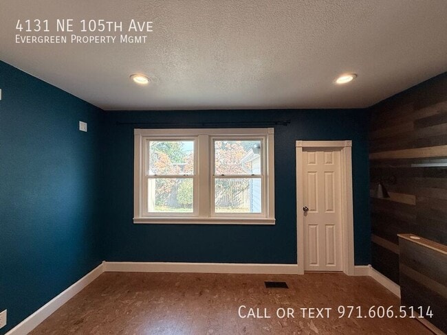 Building Photo - 4131 NE 105th Ave