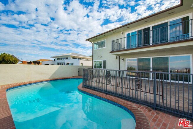 Building Photo - 4151 Don Mariano Dr