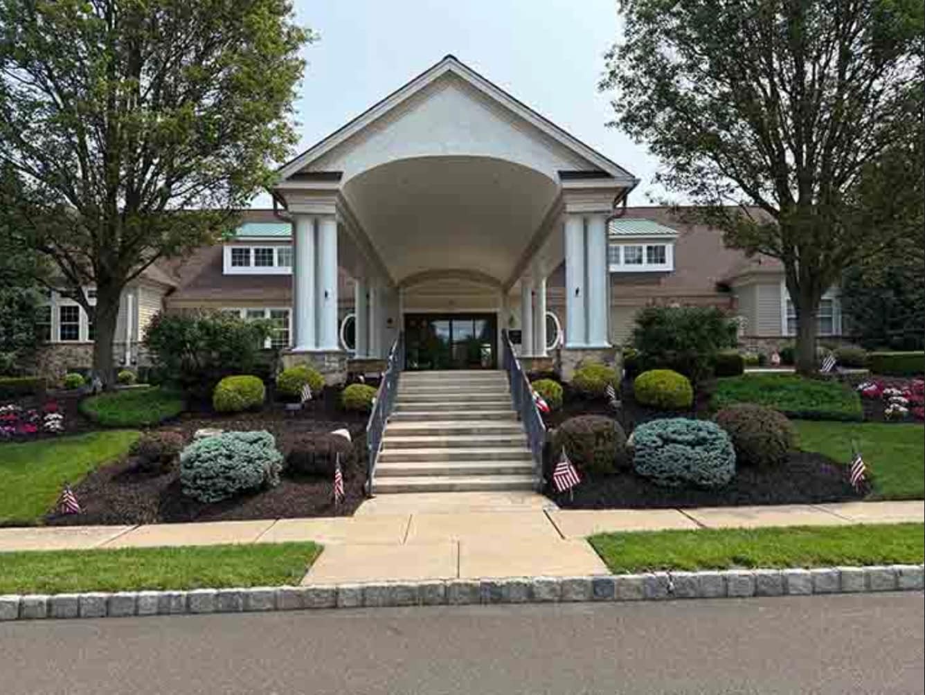 Building Photo - 950 Nathaniel Trl