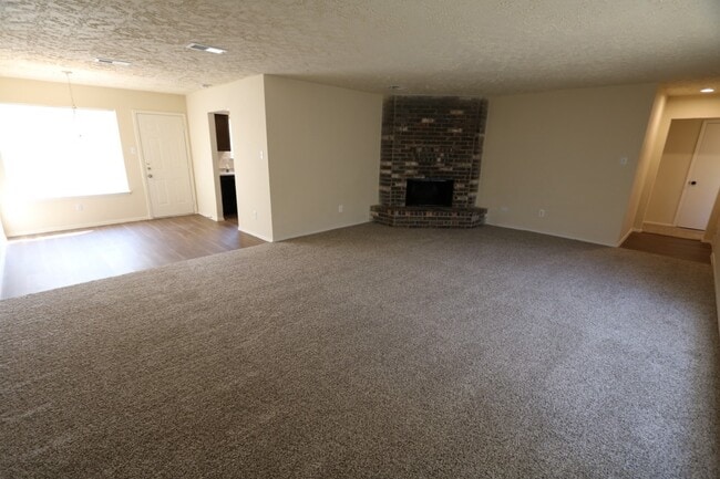 Building Photo - 20014 Chipplegate Ln