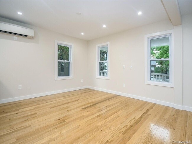 Building Photo - 4 S 8th St