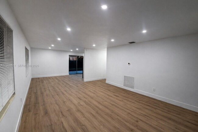 Building Photo - 6849 SW 12th St