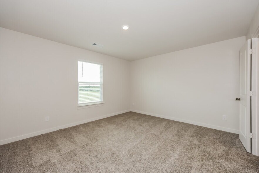 Building Photo - 315 Patton Ln