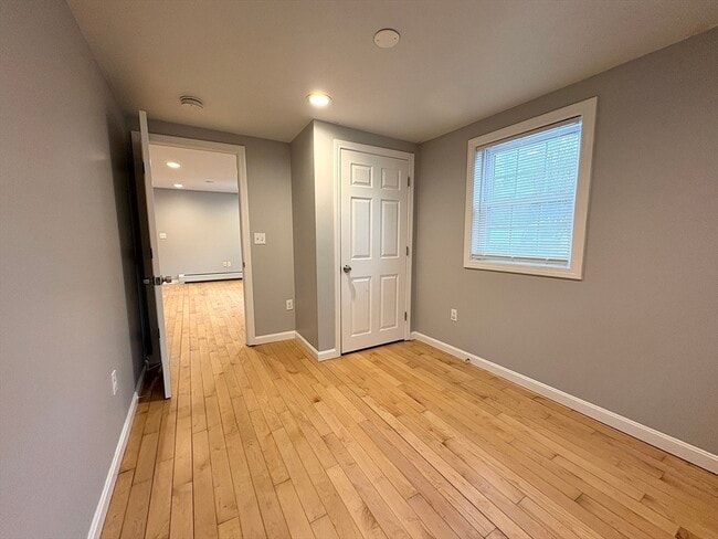 Building Photo - 154 Park Ave