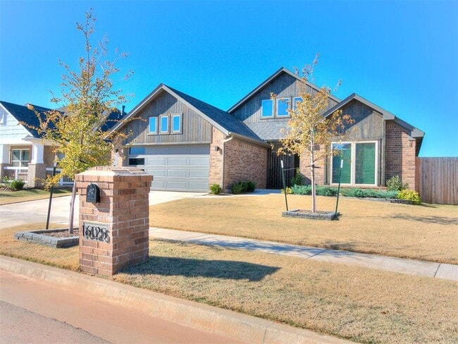 Building Photo - 16125 Buffalo Dr