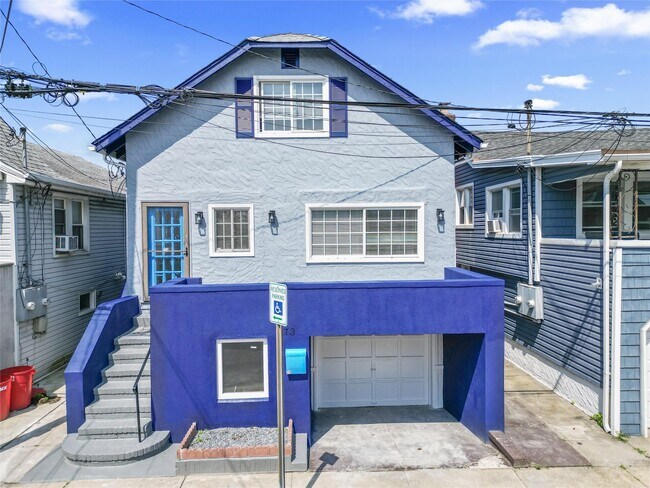 Primary Photo - 73 Rochester Ave