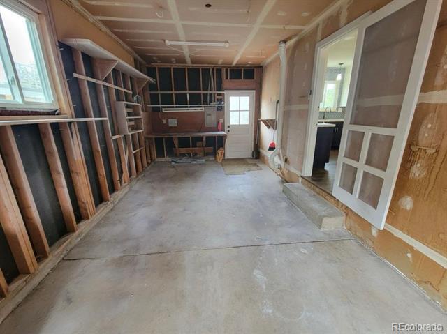 Building Photo - 1421 Kendall Dr