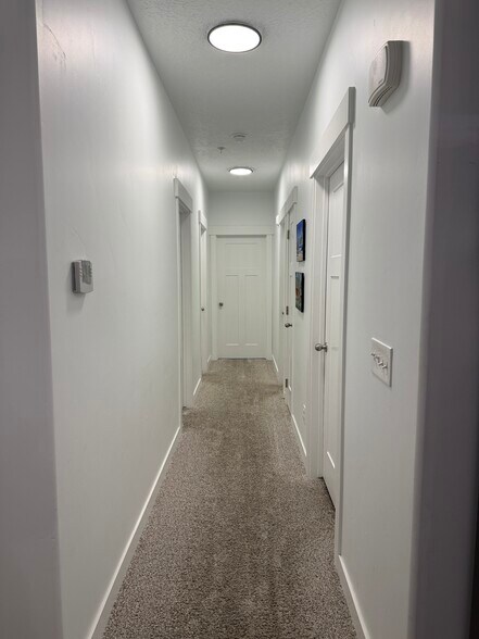 Building Photo - 349 W 750 N