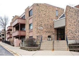 Building Photo - 1806 Hemlock Pl