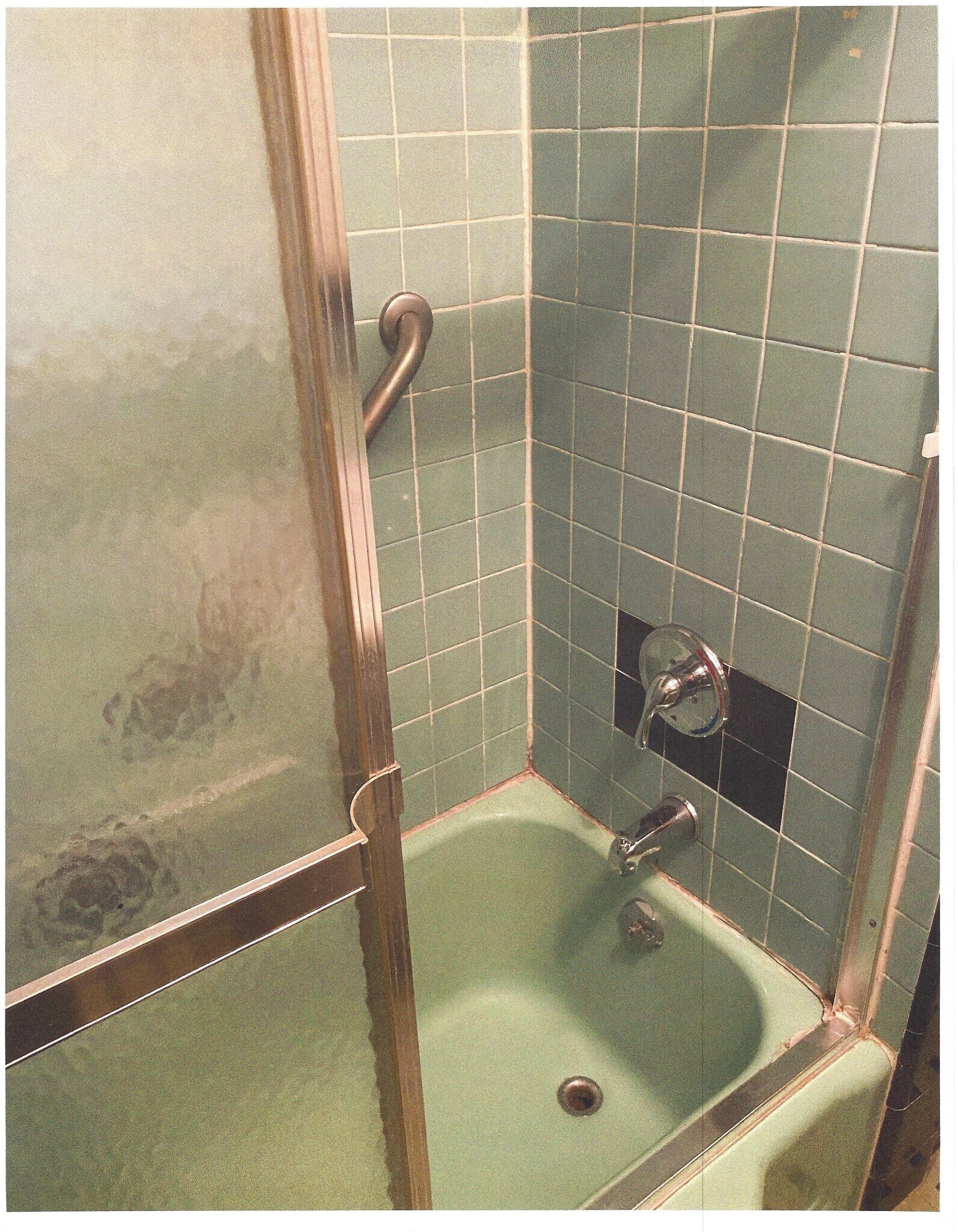 BATHROOM - 95 W 49th St