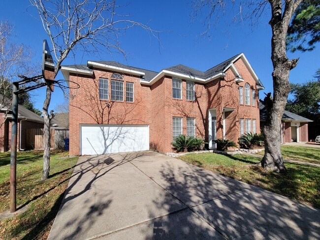 Building Photo - 17614 Glenmark Dr