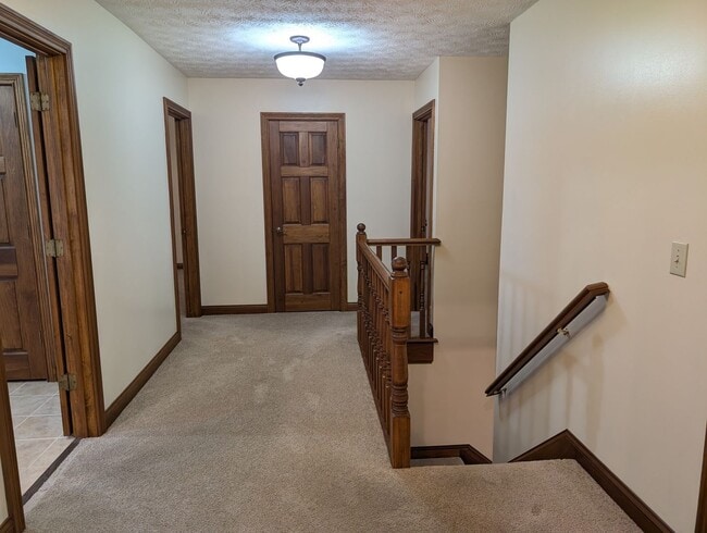 Building Photo - 4 Bedroom Beavercreek Home - AVAILABLE NOW!