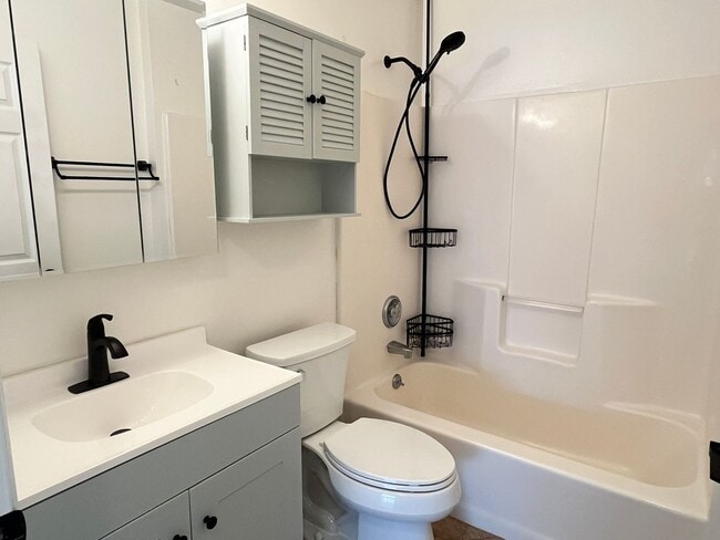 Building Photo - 947 Wages Way