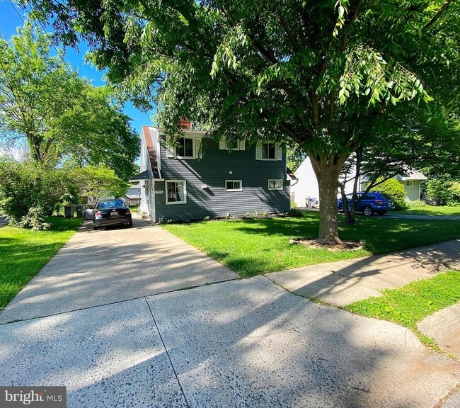 Building Photo - 5705 Denfield Rd