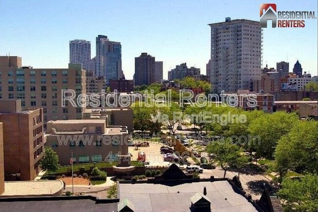 Building Photo - 1707 N Prospect Ave