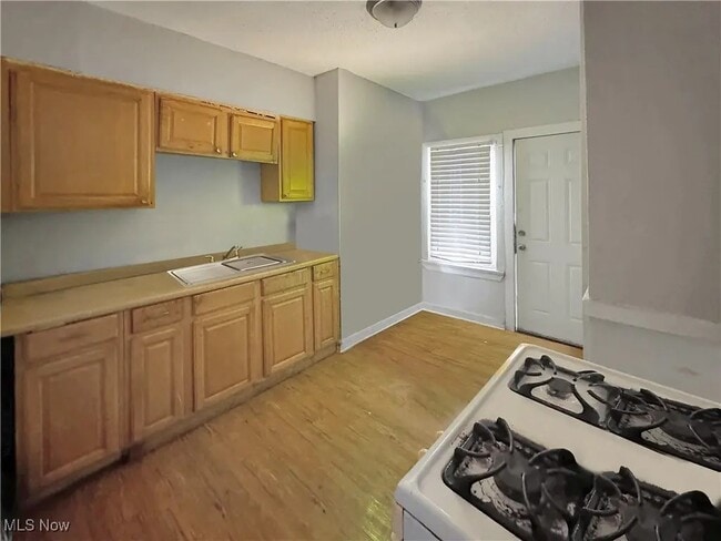 Building Photo - 14809 Darwin Ave