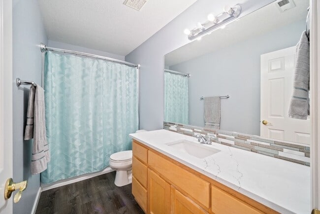 Building Photo - 16044 SE Flavel Dr