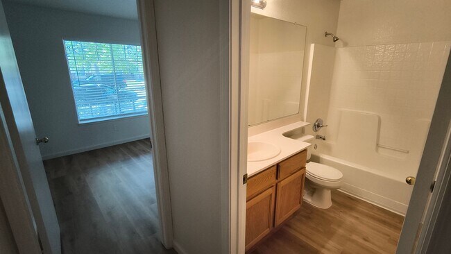 Building Photo - Brand New Flooring and FRESH Paint - SPACIOUS 3 BEDROOM HOUSE IN LIVERMORE!!!