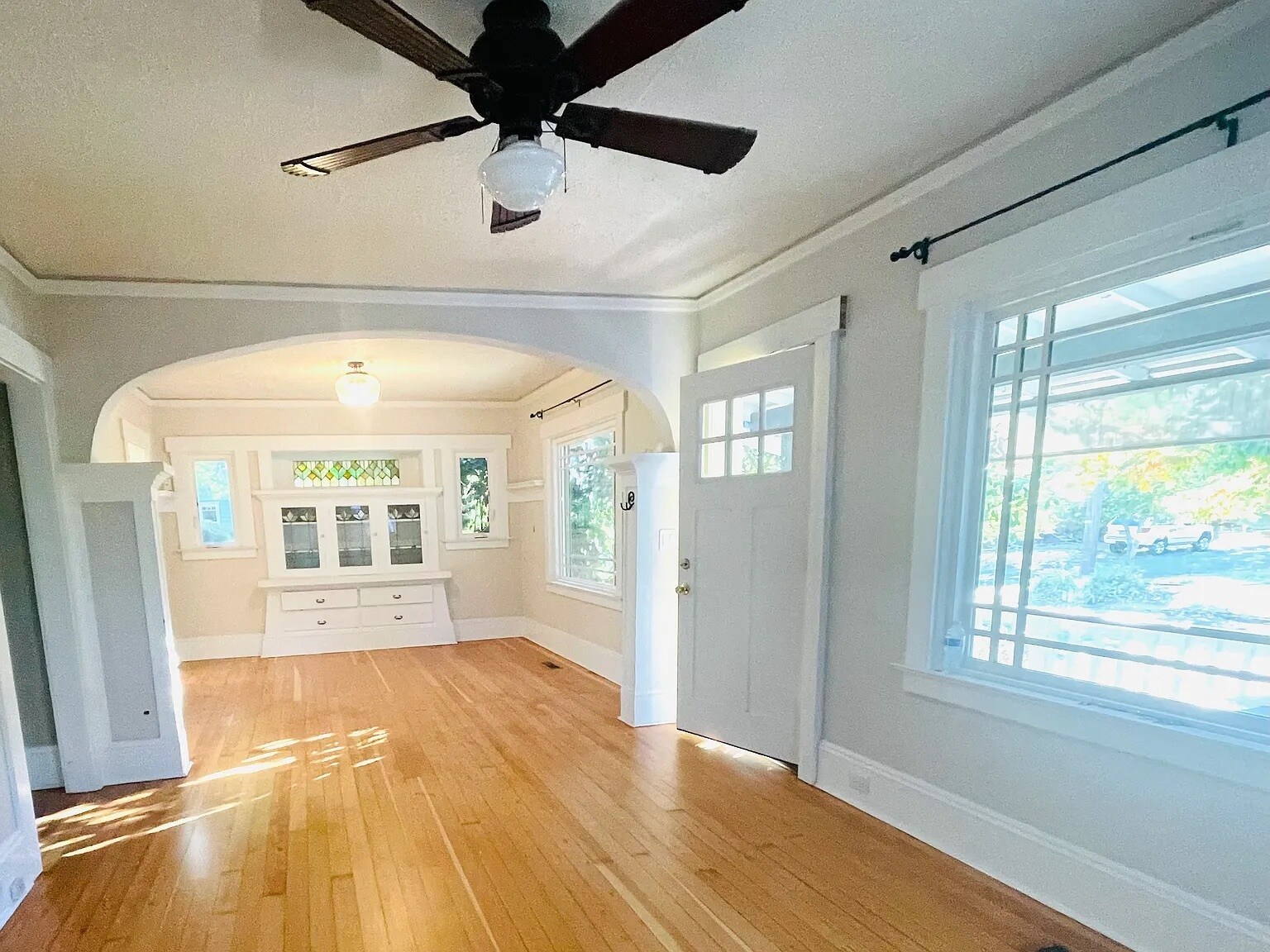 Building Photo - 3304 NE 73rd Ave