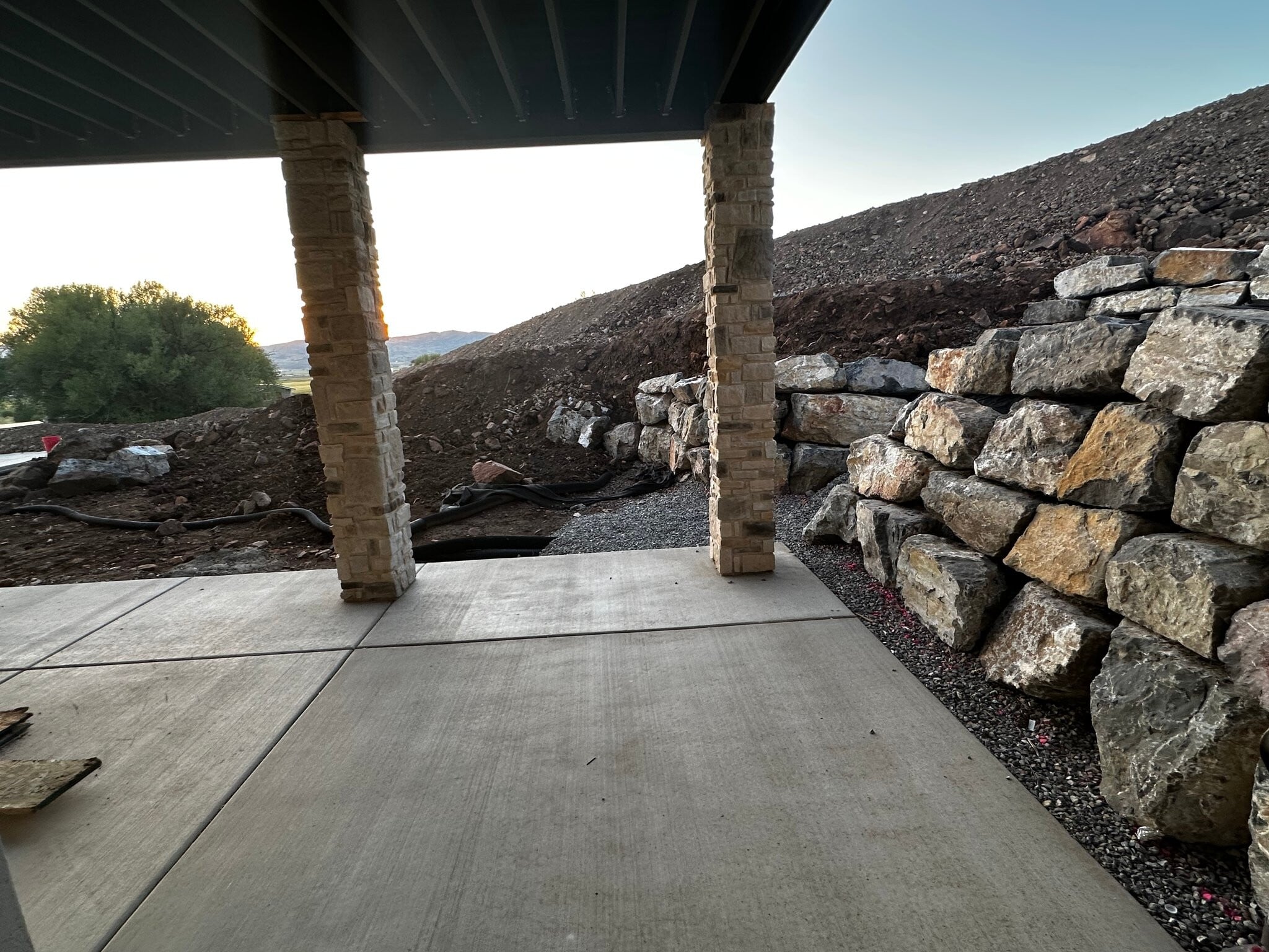 Building Photo - 789 Country Ln