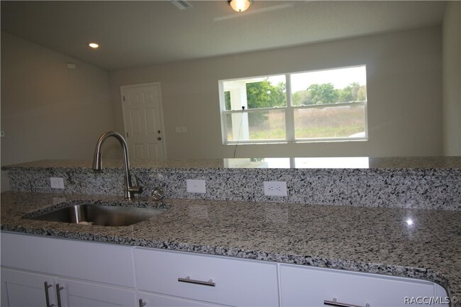 Building Photo - 67 N Cape Terrace