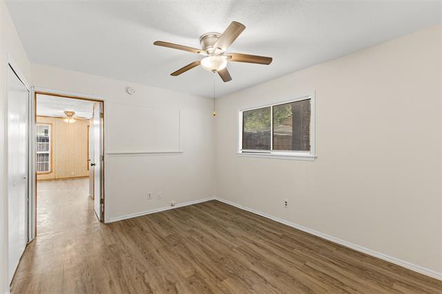 Building Photo - 929 Meadow Mead Dr