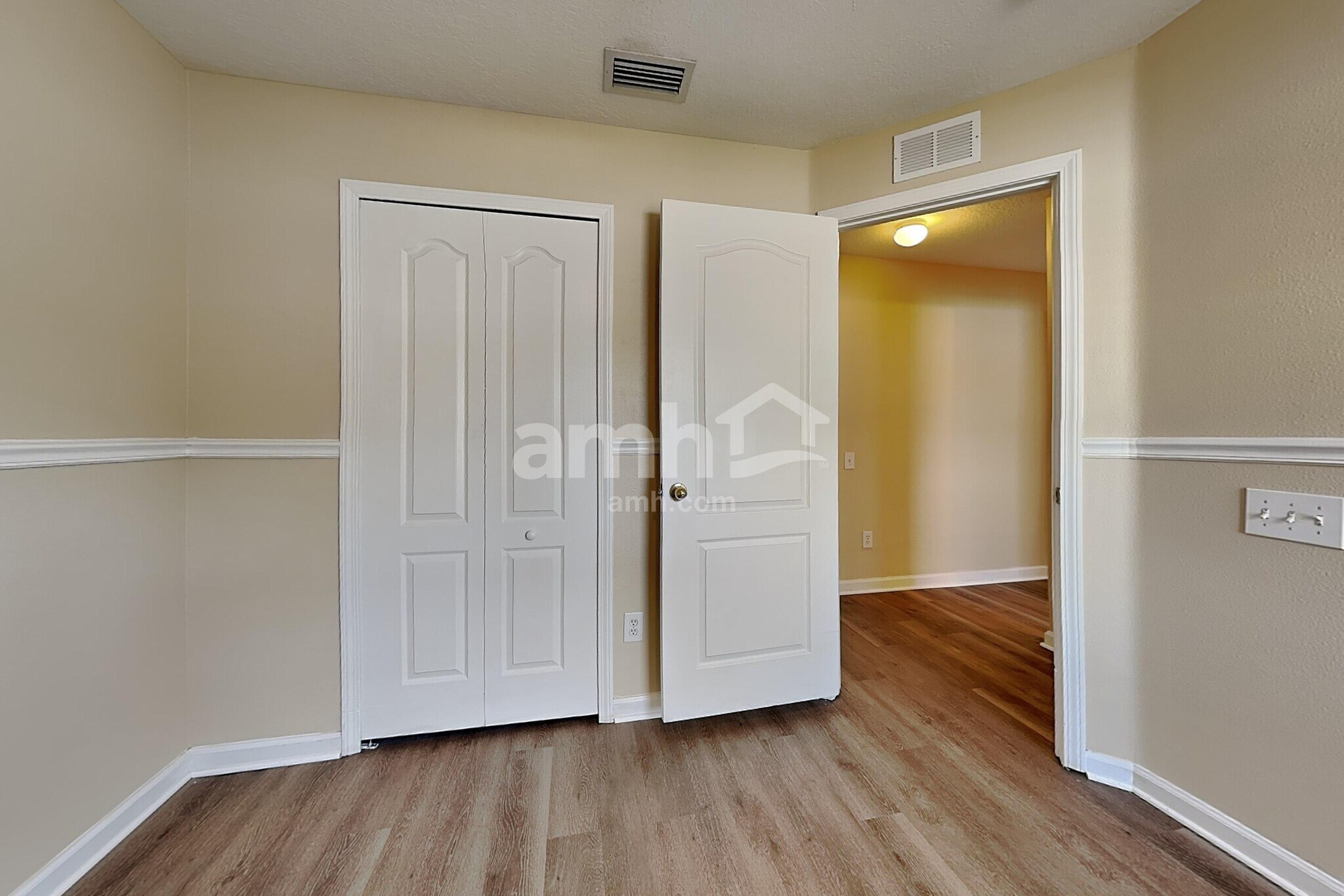 Building Photo - 11555 Misty Isle Ln