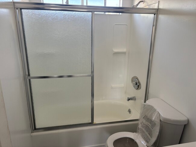 Building Photo - 7308 Canby Ave