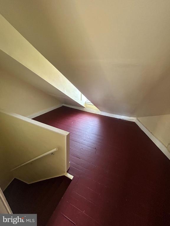 Building Photo - 349 Pearl St