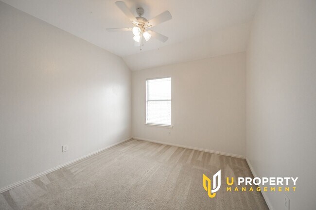 Building Photo - Location! Location! Two bedrooms downstair...