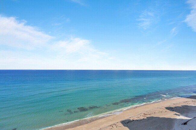 Building Photo - 5510 N Ocean Dr