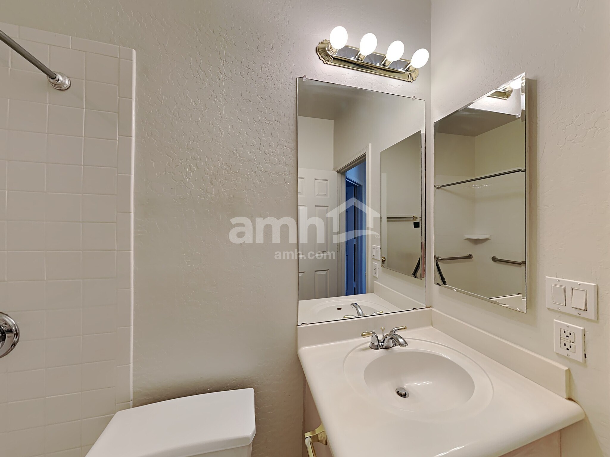 Building Photo - 6829 W Yearling Rd