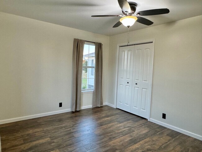 Building Photo - 6349 FL-189