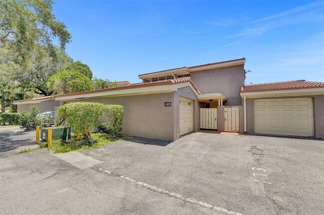 Building Photo - 103 Heatherbrook Way