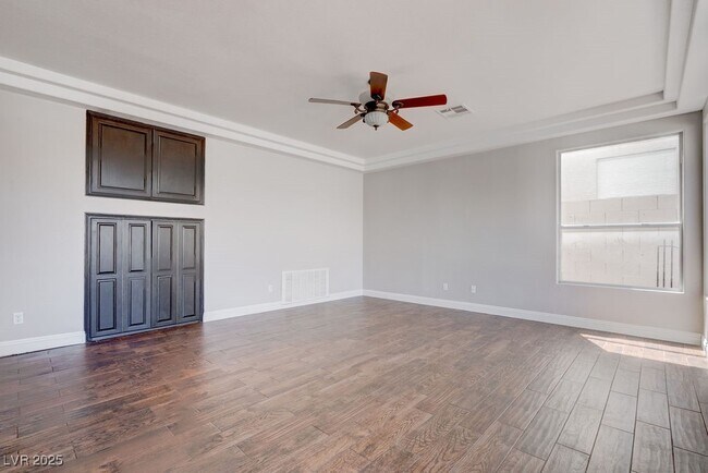 Building Photo - 8408 Bay Point Dr