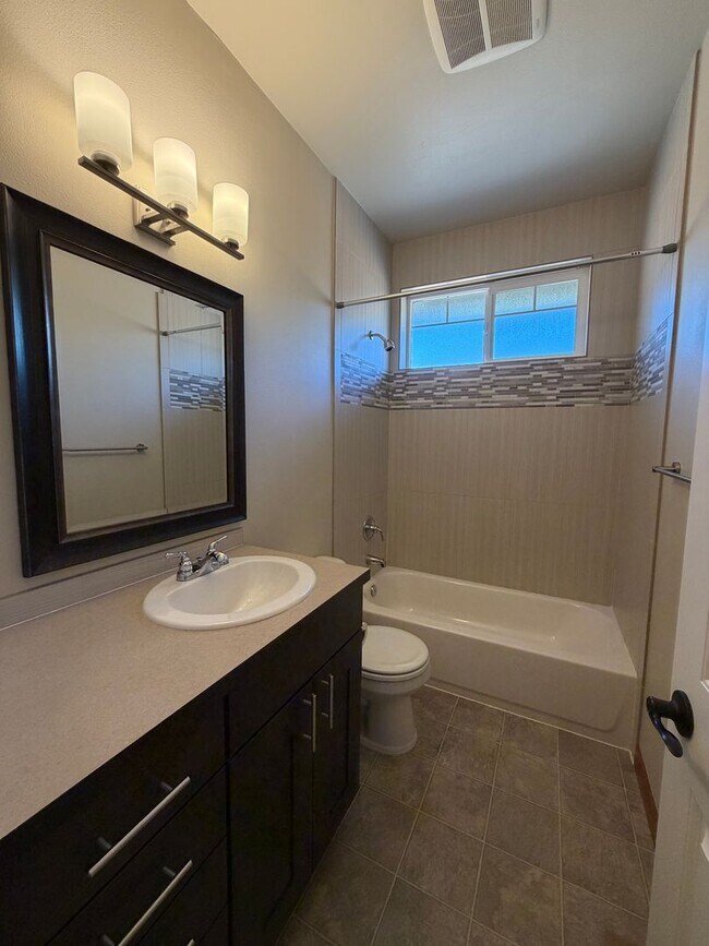 Building Photo - Military Discount - Please Inquire! ~ Whiskey Ridge View Home | 5 Bed + Bonus Living Space with O...