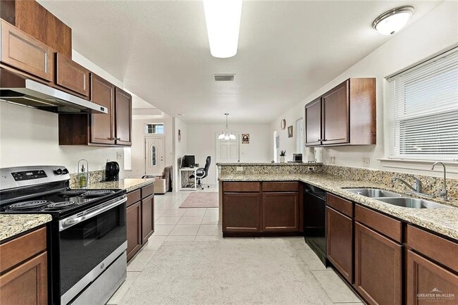 Building Photo - 4208 Sabine Ave