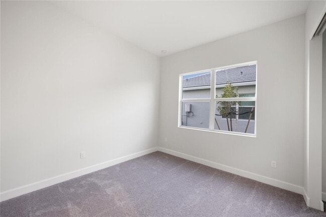 Building Photo - 5164 Liberty Ln