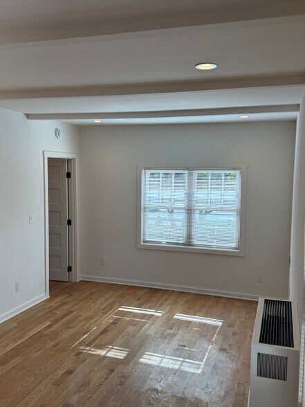 Building Photo - 133 Washburn Ave