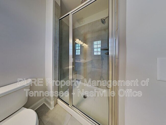 Building Photo - 1750 Park Terrace Ln
