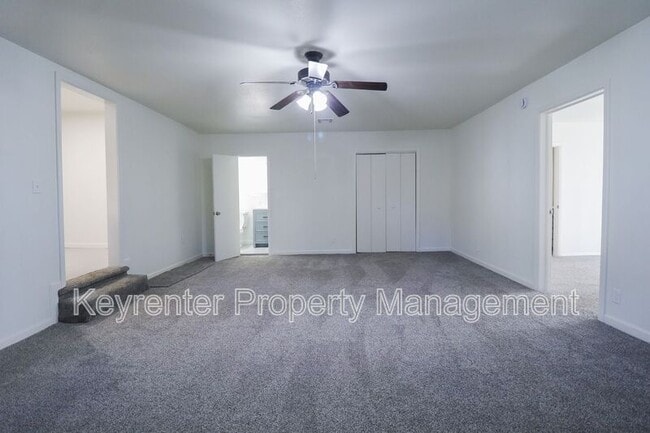 Building Photo - 622 E Xyler St