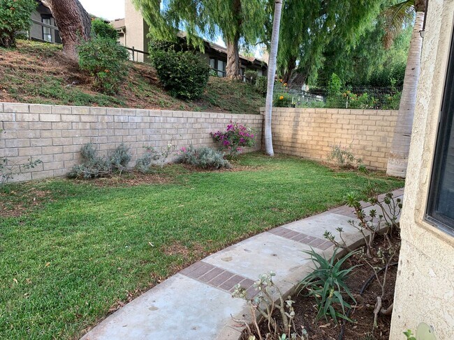 Building Photo - 4955 Galano Dr
