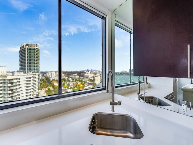 Building Photo - 1330 West Ave