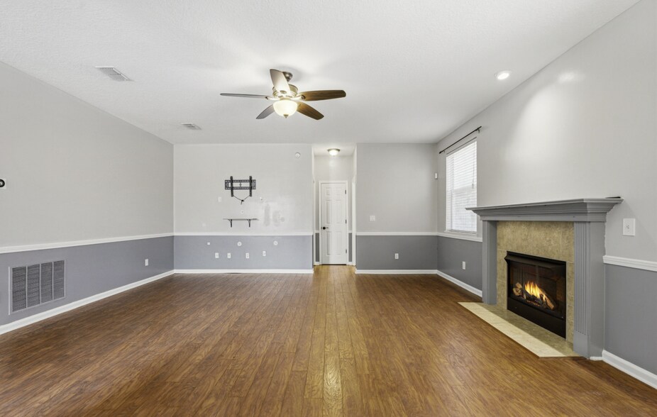 Building Photo - 1601 Majestic View Ln