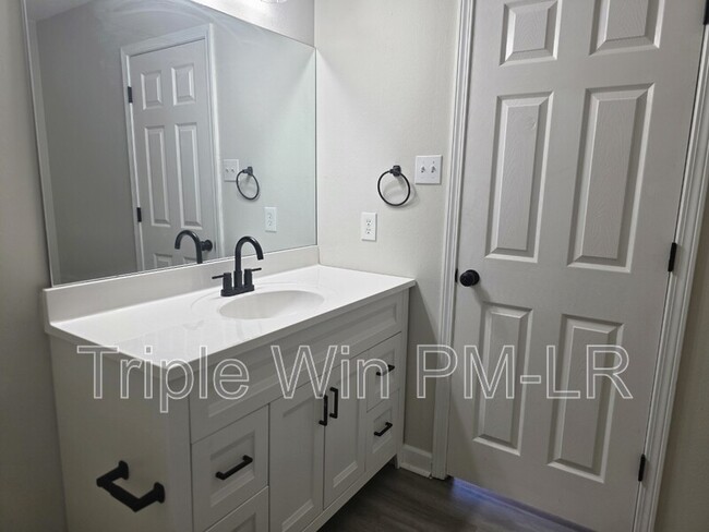 Building Photo - 1613 Moon Rd