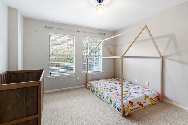 Building Photo - 51 Silver Bayou Ct