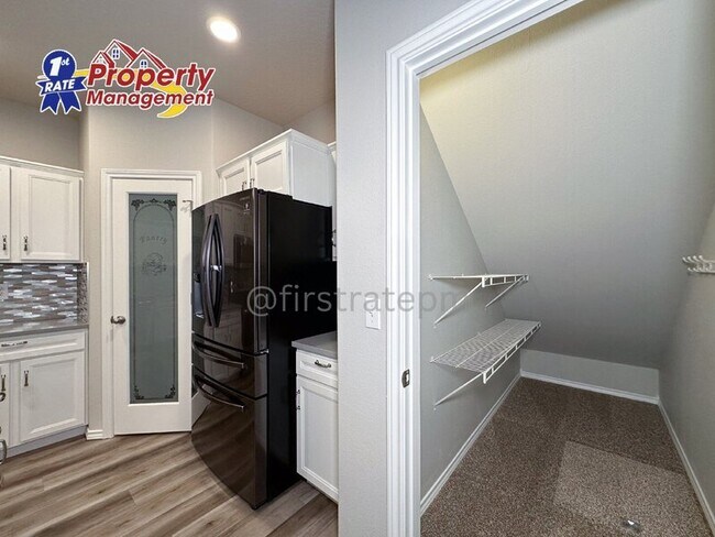 Building Photo - 2688 N Cinnamon Pl